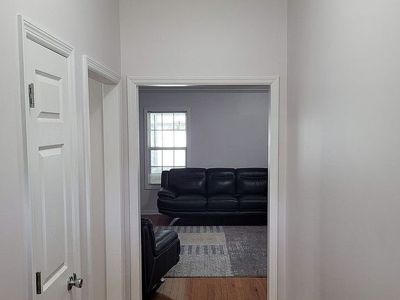 5th image of 3947 Carter Ter