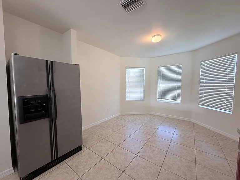 1621 SW 10th Ave — Photo 5