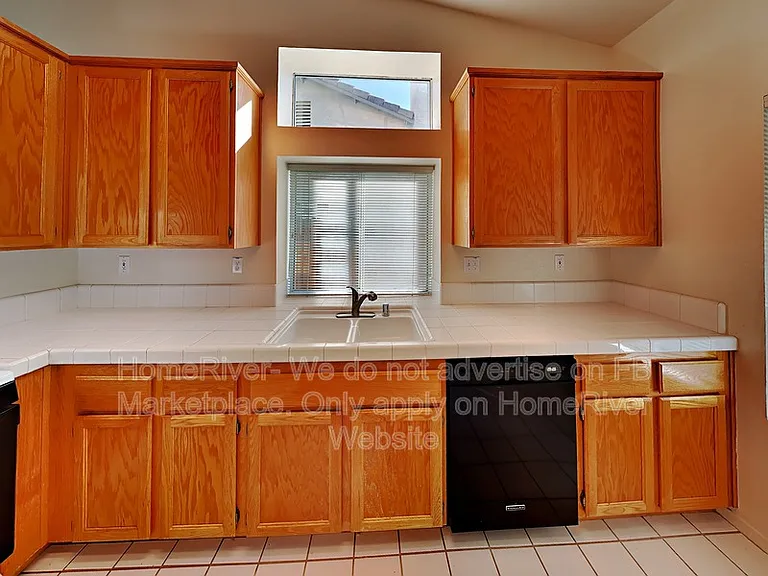 8453 Mockenhaupt Ct — Photo 3