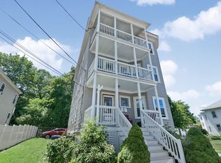 17 Wyvern St #3, Roslindale, MA 02131