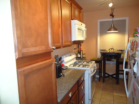 3rd image of 4825 43rd Street #2E