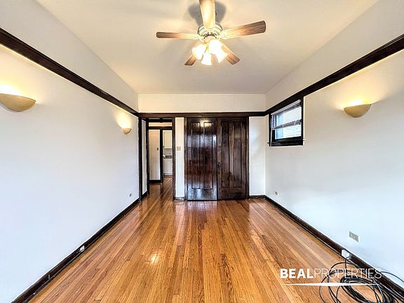 4th image of 816 W Waveland Ave APT 11