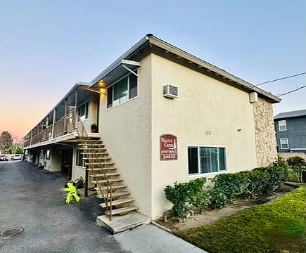 24832 Walnut St - 32 E — Photo 1