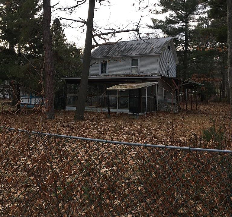 1st image of 161 Lake St