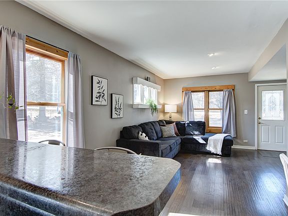 2nd image of 1545 McKinley Road