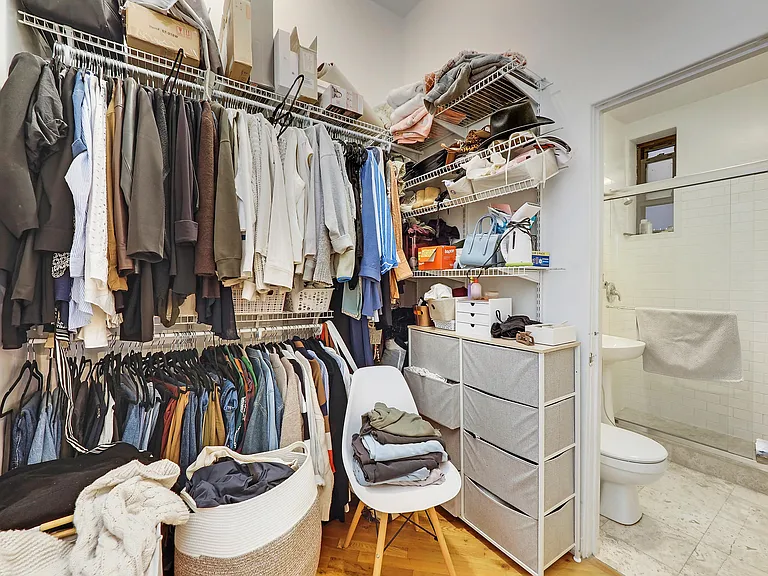 1561 N Wells St #2R — Photo 9