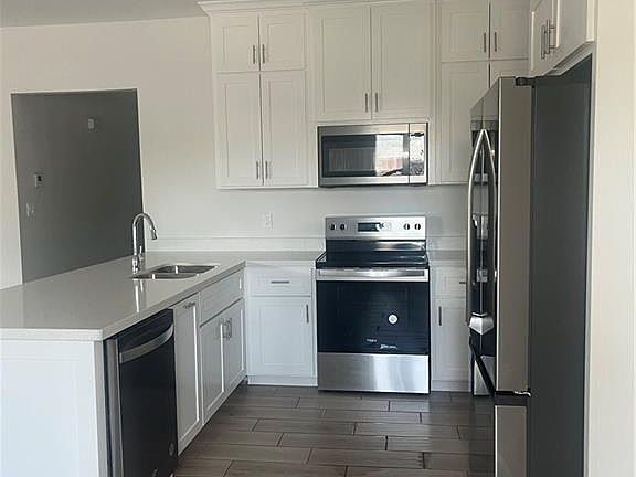 4th image of 3410 Pablo St