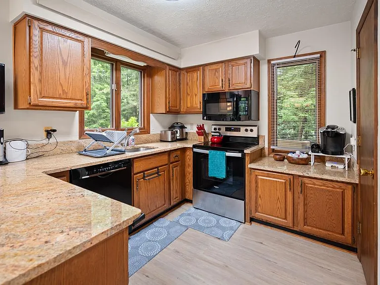 155 Tanglewood Dr — Photo 10