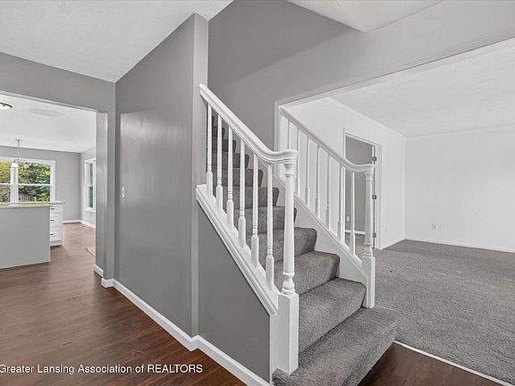 3rd image of 1365 Silkwood Dr