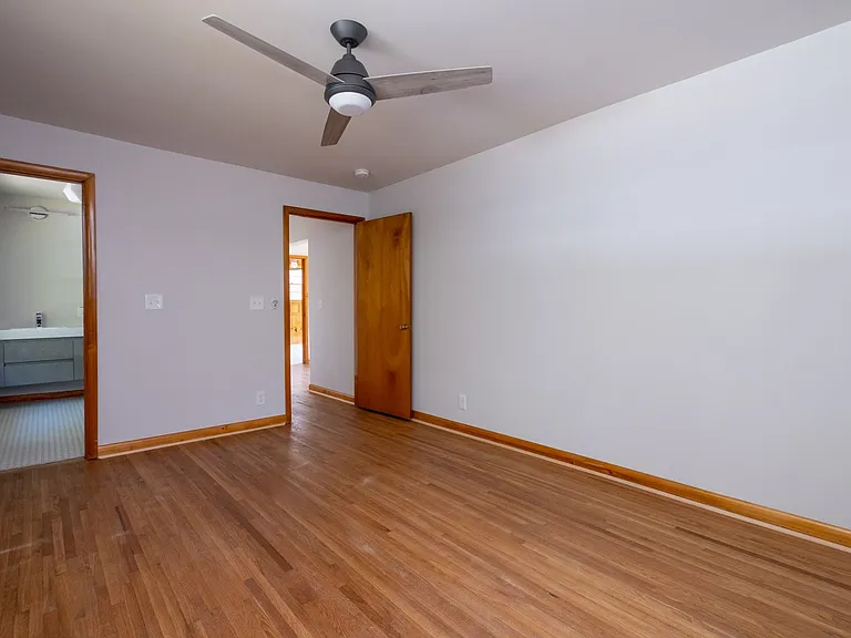 1021 Maynor Ave — Photo 16