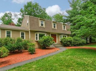 87 Hildreth St, Westford, MA 01886
