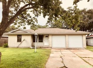 2217 18th Ave N, Texas City, TX 77590