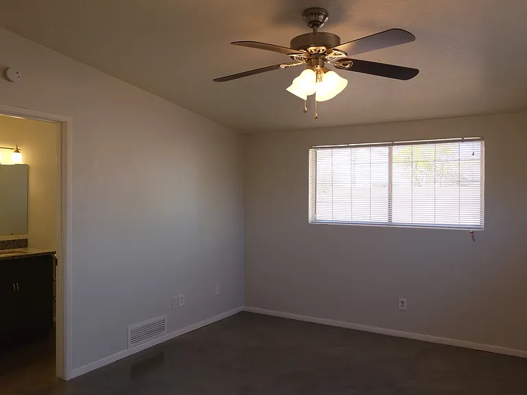 3757 E Lee St — Photo 10