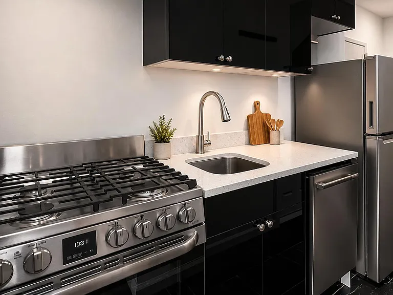 171 Attorney St #6B — Photo 6