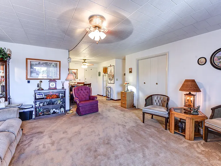 Byre Mor Court Apartments — Photo 9