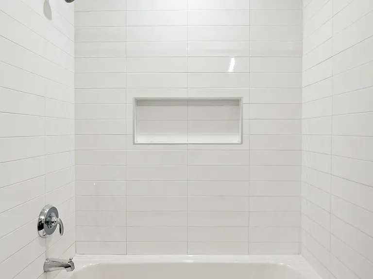 Graduate Pointe — Photo 109