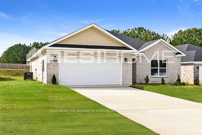 4 bed, 2.0 bath, 2033 sqft, $1,895 — Photo 3