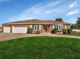 1215 Hunter Dr, Shorewood, IL