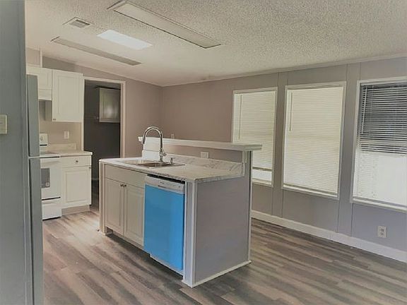 3rd image of 3899 Kenskill Cir #99
