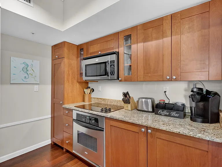 415 NW Flagler Ave #403 — Photo 11