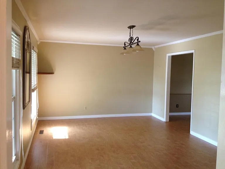 6927 S Poplar Way — Photo 7