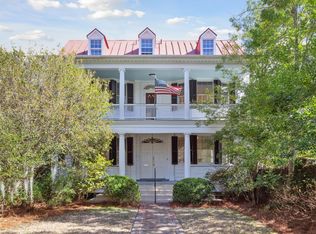 22 Meeting St, Charleston, SC 29401