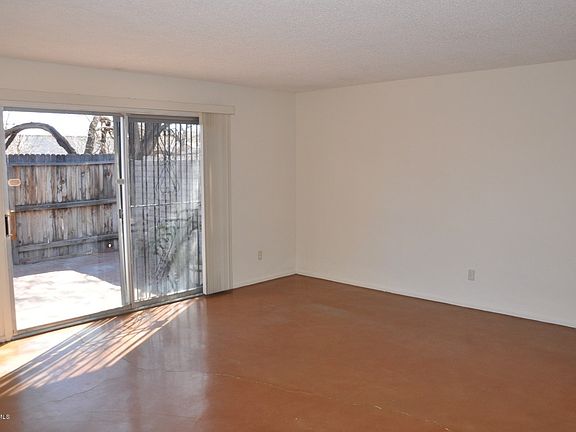 3rd image of 2879 W Jennie Ln