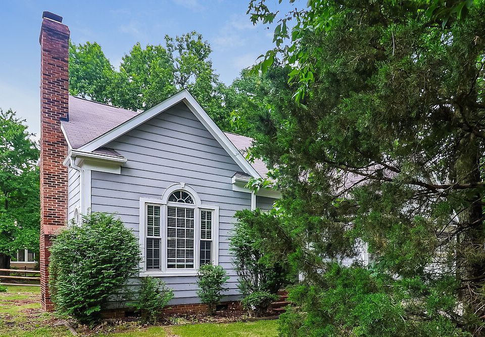 1st image of 7207 Glen Brook Ln