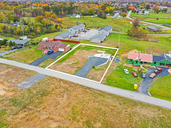 3rd image of 46 Airview Dr