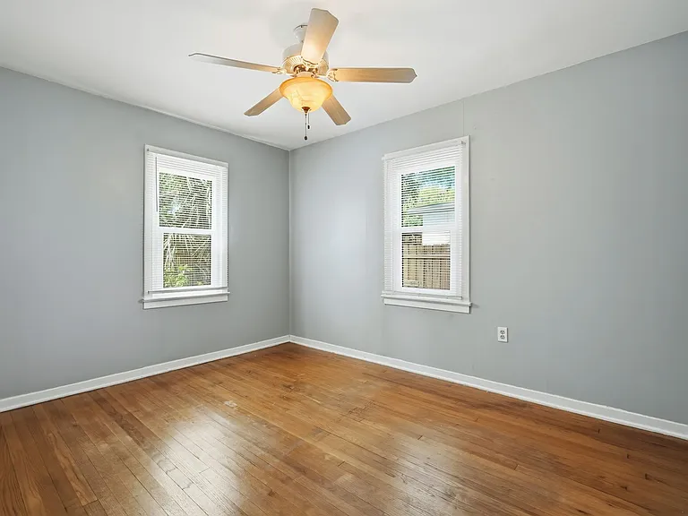 1419 E Jean St — Photo 22