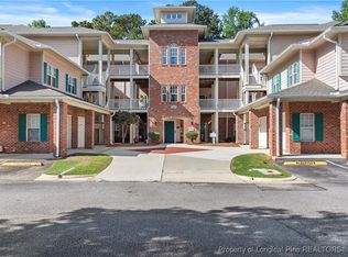 824 Sage Creek Ln APT 10, Fayetteville, NC 28305