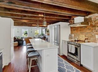 53 Fulton St APT 4, Boston, MA 02109