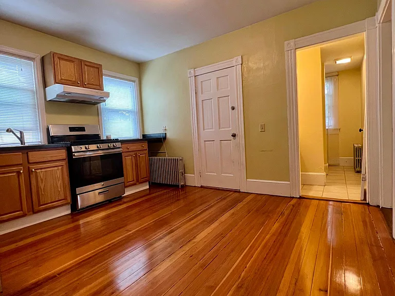 56 Felix St #2 — Photo 2