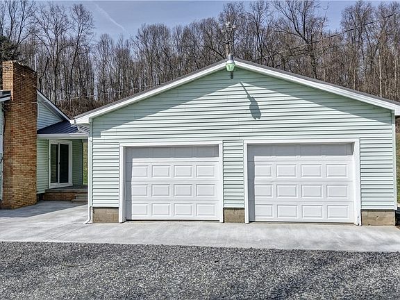 4th image of 3265 Yorkview Rd SW