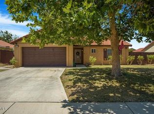 4034 E Avenue R6, Palmdale, CA 93552