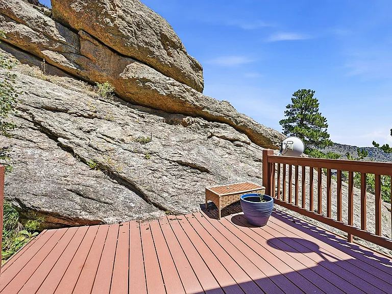 551 Aspen Dr — Photo 28