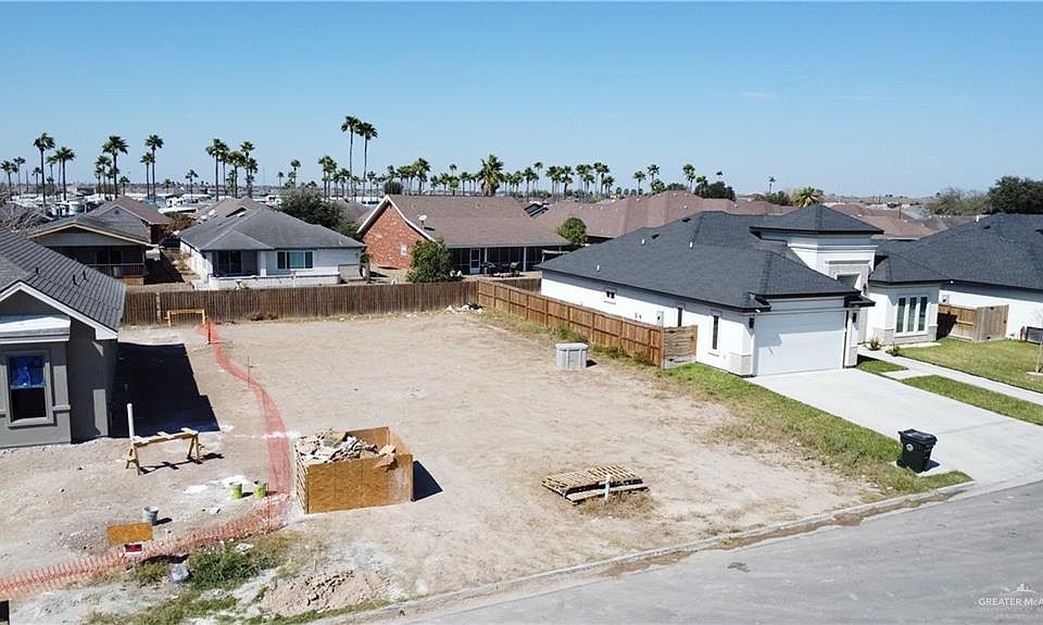 1st image of 704 La Laguna Rd