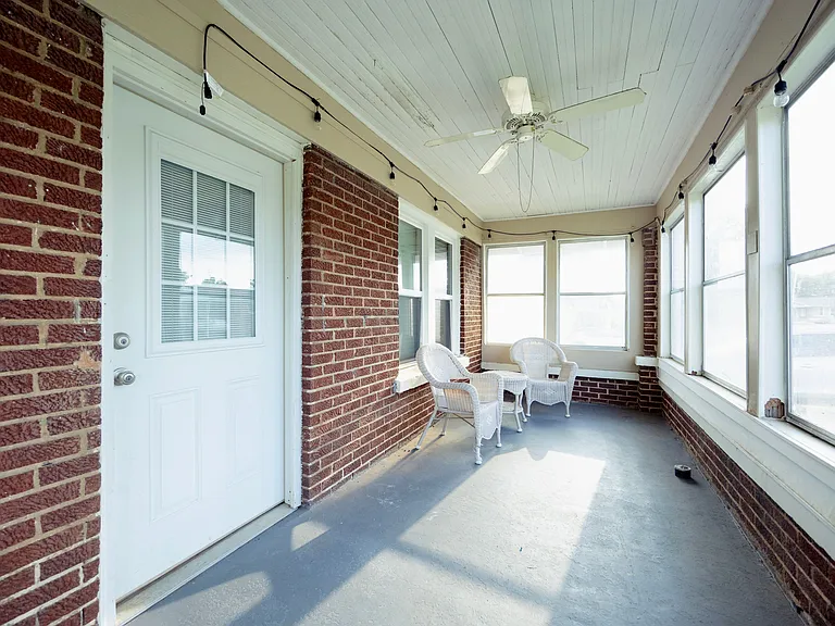501 Collier Ave — Photo 23