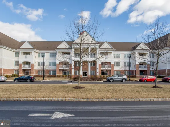 5212 Meridian Blvd, Warrington, PA 18976