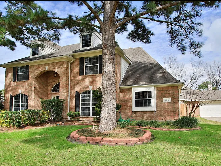 15710 Cascading Brook Way — Photo 6