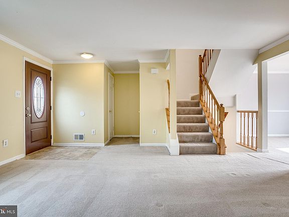 3rd image of 6554 Overleigh Ln