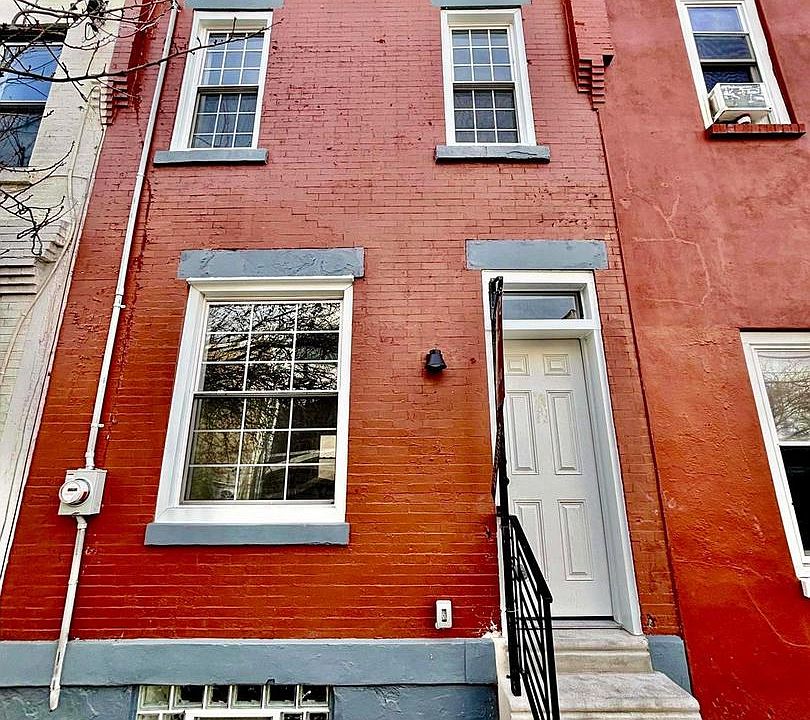 1st image of 912 N 30th St