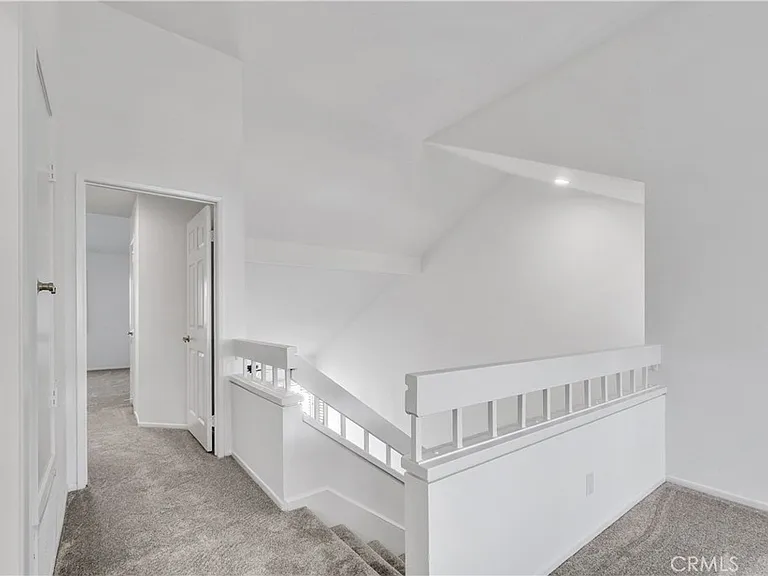 64 Willowood — Photo 16