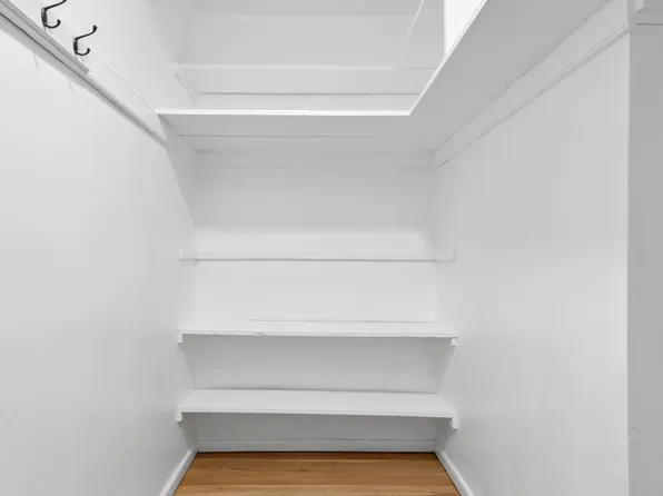 23-20 Bell Boulevard image 14 of 18