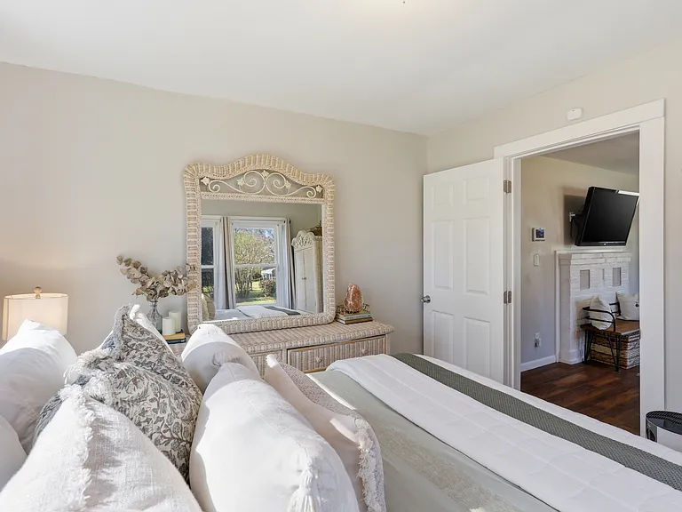 612 Crescent Dr — Photo 16