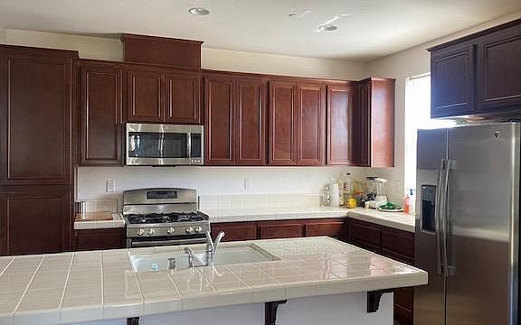 3rd image of 13703 S Santa Lucia Dr