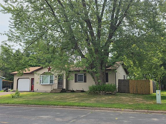 2nd image of 103 Elizabeth Court S