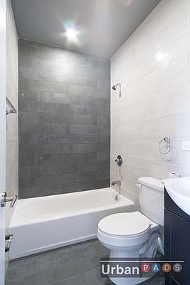 5th image of 314 E 25th St #5D