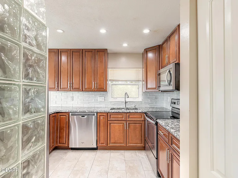 10 Cormorant Ct — Photo 8
