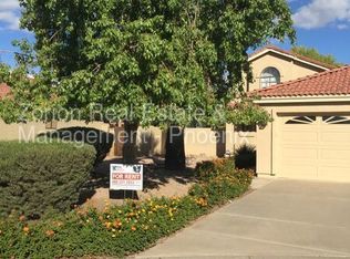 3810 E South Fork Dr, Phoenix, AZ 85044